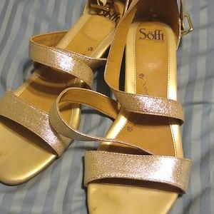 Sofft Innis Platinum Sandals